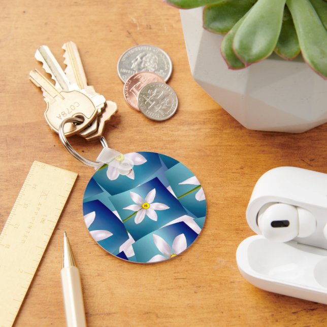 White Narcissus Pattern Keychain (Desk)