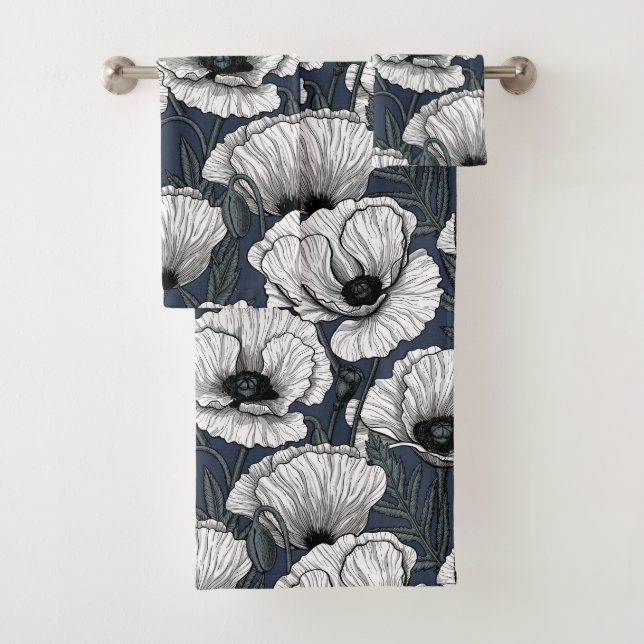 White poppies on navy bath towel set (Insitu)