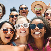 White "Put These on and Pose" Wedding Photo Trend