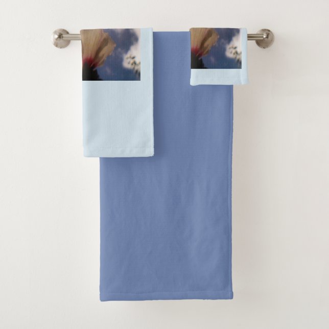 White Rose Bath Towel Set (Insitu)