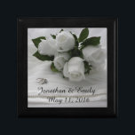 White roses gift box<br><div class="desc">Elegant wedding save the date</div>