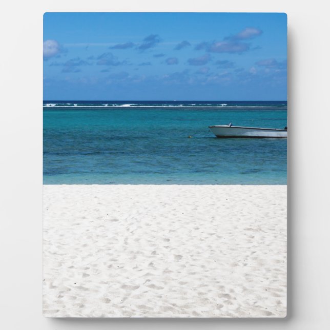 White sand beach of Flic en Flac Mauritius overloo Plaque (Front)