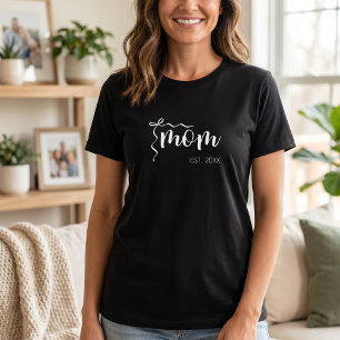 White Script Established Mom Bow Cute  T-Shirt