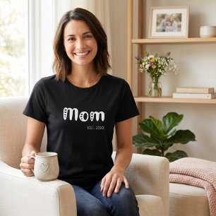 White Script Established Mom Cute Hearts T-Shirt