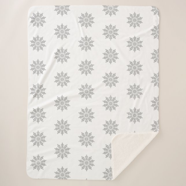 White sherpa blanket with snowflakes (Front)
