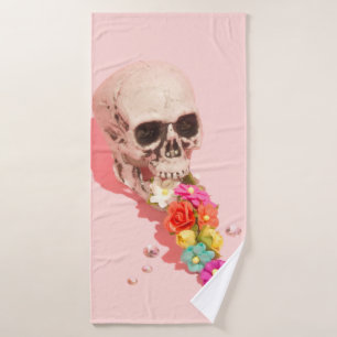 WHITE SKULL CENTERPIECE BATH TOWEL