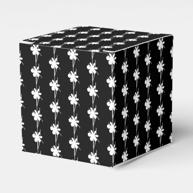 White snow star snowflakes pattern black gift favor box (Front Side)