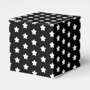 White snow star snowflakes pattern black gift favor box