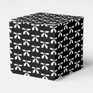 White snow star snowflakes pattern black gift favor box