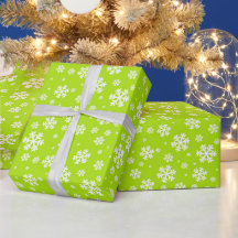White Snowflakes on Green Winter Pattern