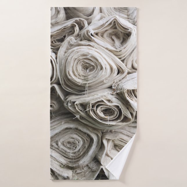 White textile lot (Serviette de bain)