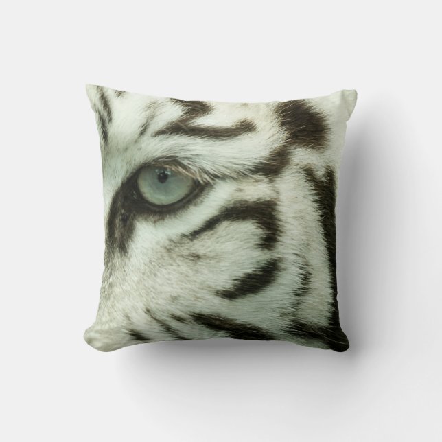 WHITE TIGER FACE THROW PILLOW (Front)