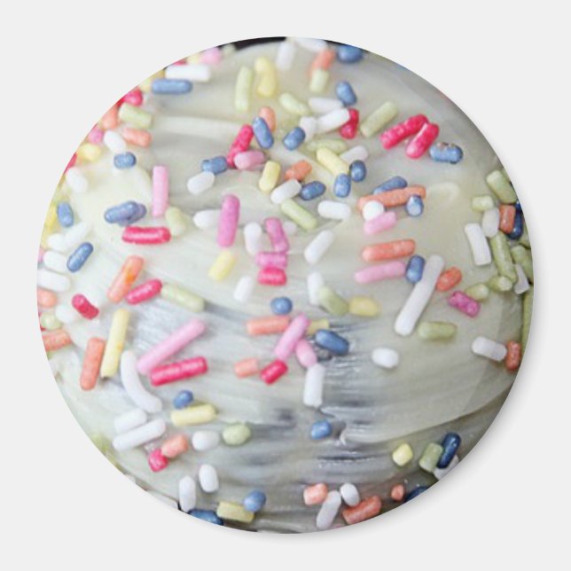 White Vanilla Frosting and Sprinkles Magnet (Front)