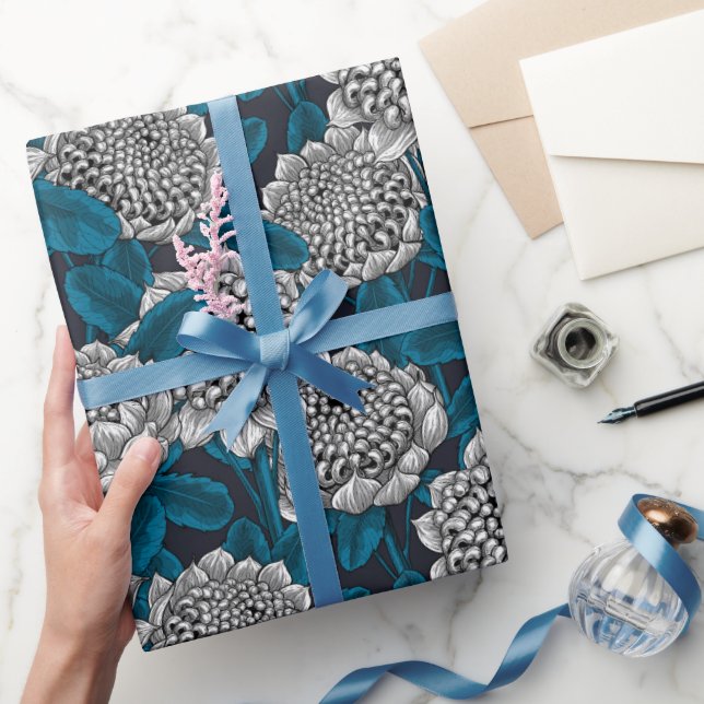 White waratah flowers wrapping paper (Gifting)