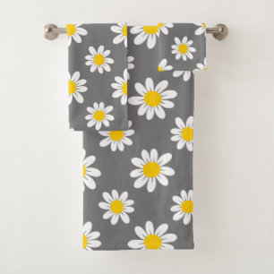 White Yellow Daisies Bath Towel Set