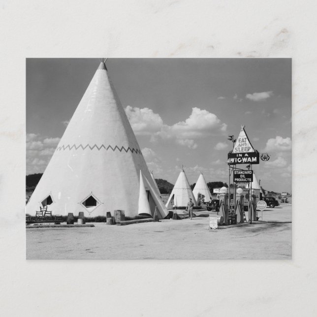 Wigwam Village, Cave City, Kentucky: 1940 Postcard (Front)