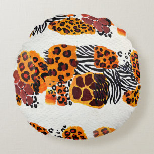 Wild animal mix seamless pattern. Jaguar, leopard, Round Pillow