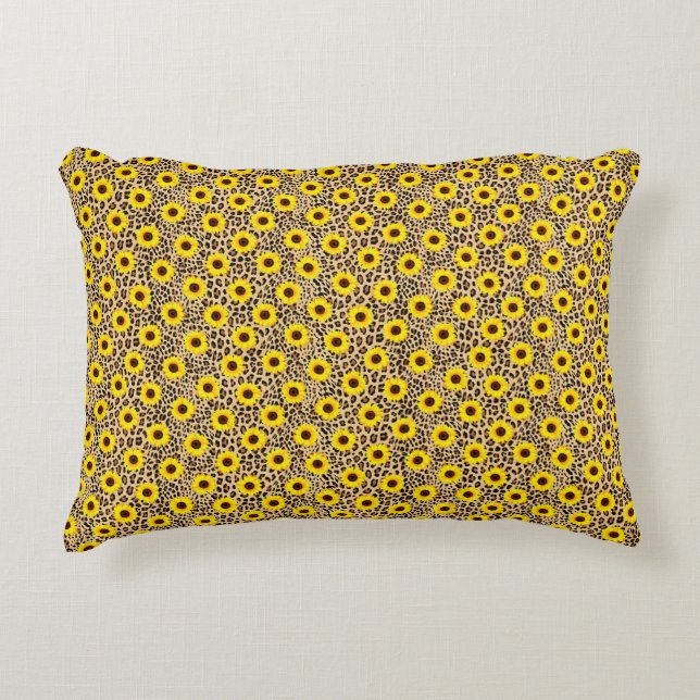 Wild Cheetah Leopard Print Accent  Pillow (Front)