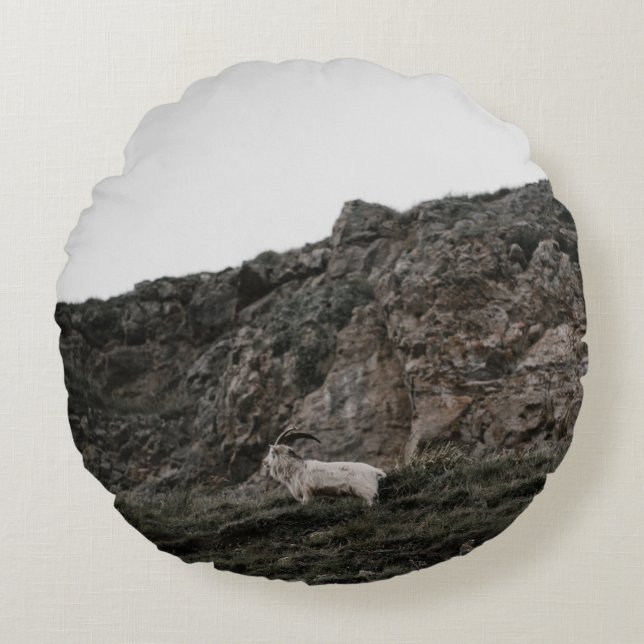 WILD GOAT ROUND PILLOW (Front)