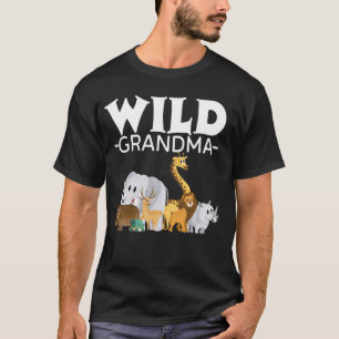 Wild Grandma Zoo Born Wild Birthday Safari Jungle  T-Shirt