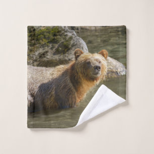 Wild Grizzly Bear At The Orford River Wash Cloth