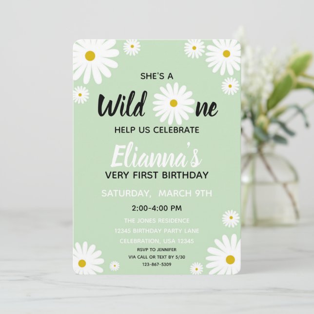 Wild One Daisy Flower Girl Anniversaire Invitation (Debout devant)