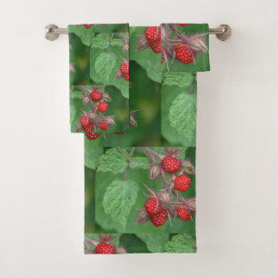Wild Raspberries Bath Towel Set