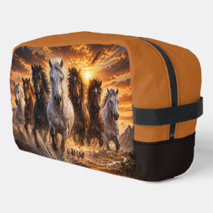 Wild Spirit Stampede – Majestic Running Horses Art Dopp Kit