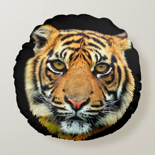 Wild Tiger Animal Face on Black Round Pillow (Front)