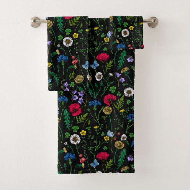 Wildflowers on black bath towel set (Insitu)