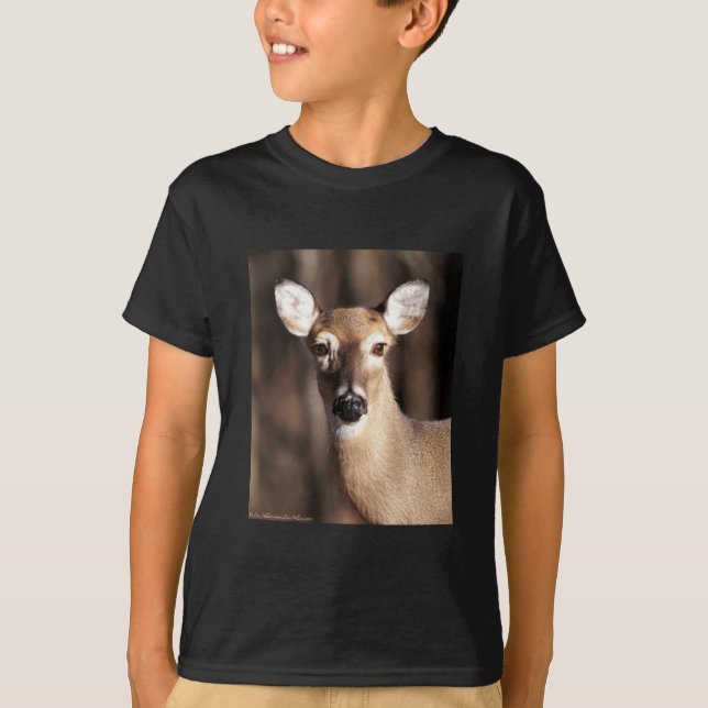 Wildlife Whitetail Deer Doe Portrait T-Shirt (Front)