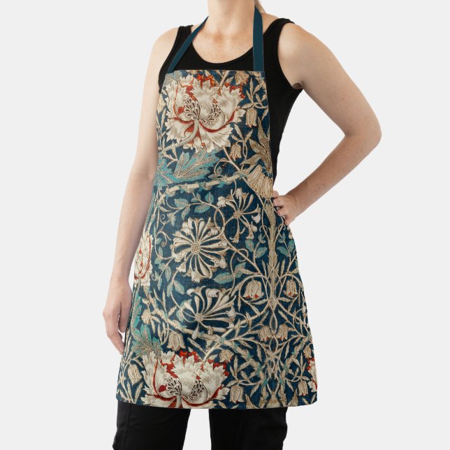 William Morris Antique Honeysuckle Floral Apron (Insitu)