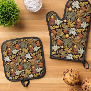 William Morris Autumn Leaves with Squirrel Retro  Oven Mitt & Pot Holder Set