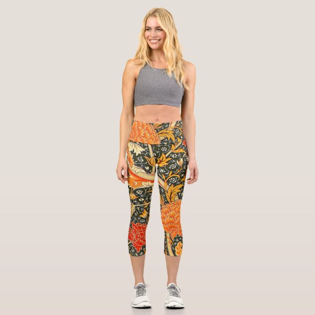William Morris Cray Wallpaper Flower Pattern Capri Leggings (Front)