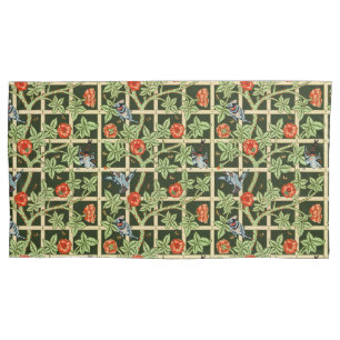 William Morris Trellis Pattern in Green Pillowcase