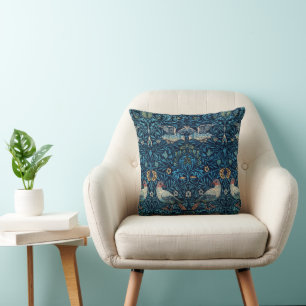 William Morris's (1834-1896) Birds famous pattern. Throw Pillow