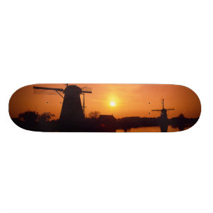 Windmills at sunset, Kinderdijk, Netherlands Skateboard