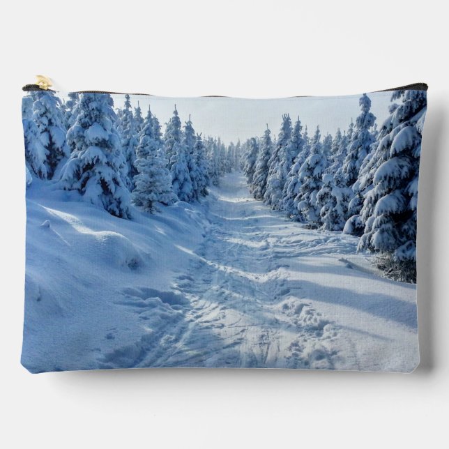 Winter  accessory pouch (Front)