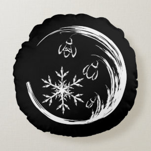 Winter Crest Round Pillow