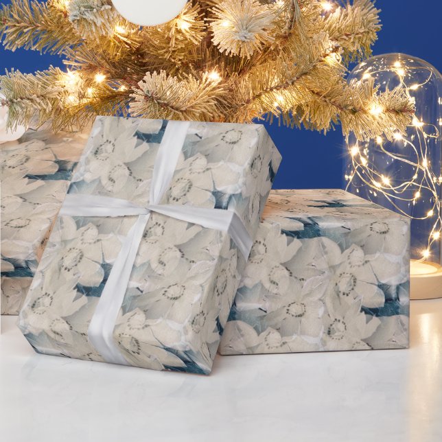 Winter Magnolia Wrapping Paper (Holidays)