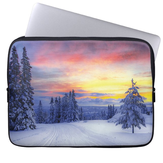 Winter scenery   laptop sleeve (Front)