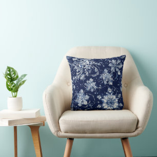 Winter Snow Flower Pattern Throw Pillow