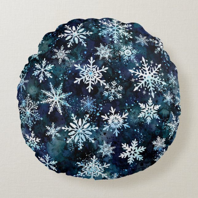 Winter Snowflakes Deep Blue Magical Night Round Pillow (Front)