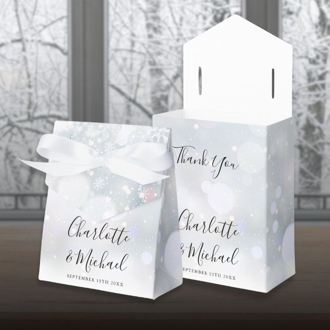 Winter Snowflakes Signature Script Wedding Favor Box (Winter Snowflakes Signature Script Wedding Favor Boxes)