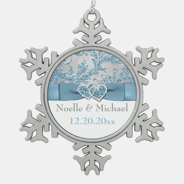 Winter Wonderland, Joined Hearts Ornament (Front)