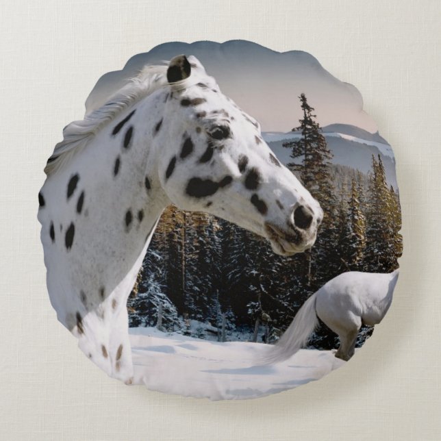 Winter Wonderland Round Pillow (Front)