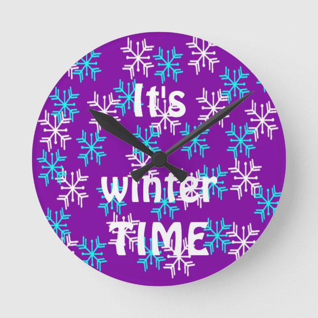 Wintry Snowflakes Round Clock (Front)