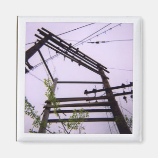 wires and mess magnet