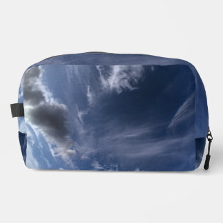 Wispy sky dopp kit