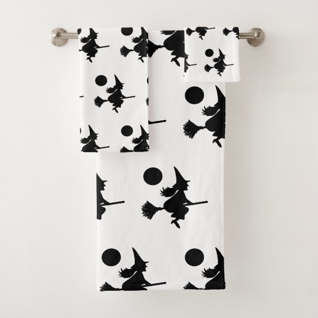 Witch on Broom Halloween Pattern Bath Towel Set (Insitu)